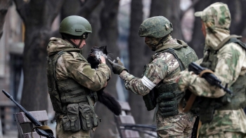 Ucrânia: Governo baixa idade para serviço militar de 27 para 25 anos