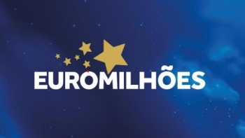Jackpot de 55,6 milhões e segundo prémio do Euromilhões saíram em Portugal