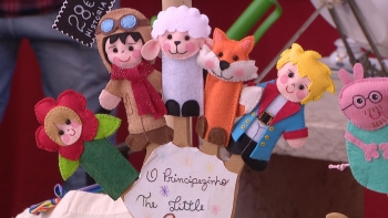 Velharias e doces com procura no Natal na Praça (vídeo)