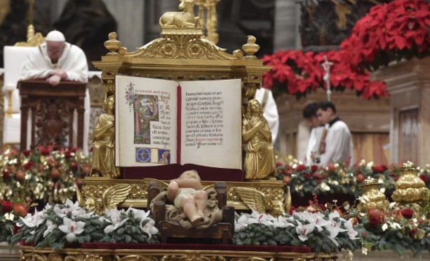 Papa celebra Missa do Galo com o coração em Belém
