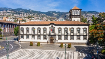 Câmara do Funchal vai cobrar taxa turística de 2€ por noite