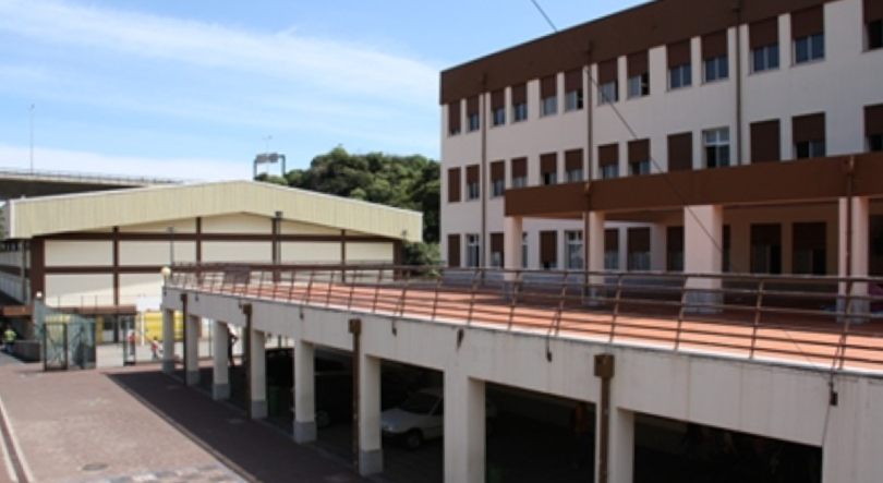 Escolas de Santa Cruz e do Porto Santo vão abrir durante uma hora para divulgar notas