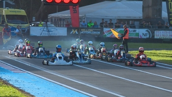Taça da Madeira de Karting com setenta e seis pilotos (vídeo)