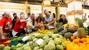 Câmara do Funchal angariou 17 mil euros com leilão das barracas para a Noite do Mercado (áudio)