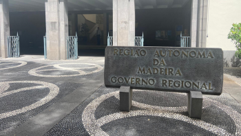 Titulares de cargos políticos do Governo da Madeira suspeitos de favorecimento indevido