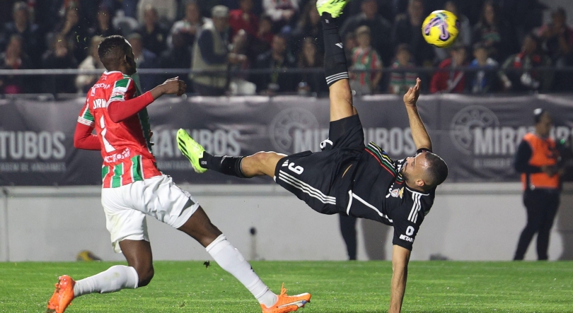 Benfica obtém vitória importante na Reboleira