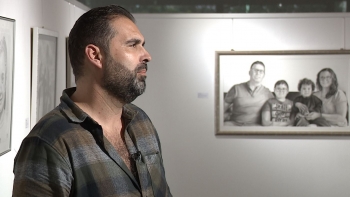 Dinarte Sousa apresenta 16 obras de sentimentos retratados a carvão (vídeo)