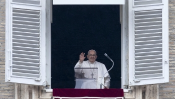 Papa pede o fim dos ataques contra civis e da perseguição a cristãos