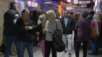 Passe social gratuito leva muitas pessoas ao balcão da Horários do Funchal (vídeo)