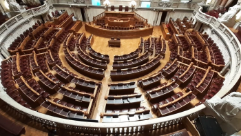 Parlamento aprova alterações à naturalização de descendentes de judeus sefarditas