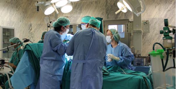 Serviço de Cirurgia Cardiotorácica opera 300 doentes por ano (áudio)