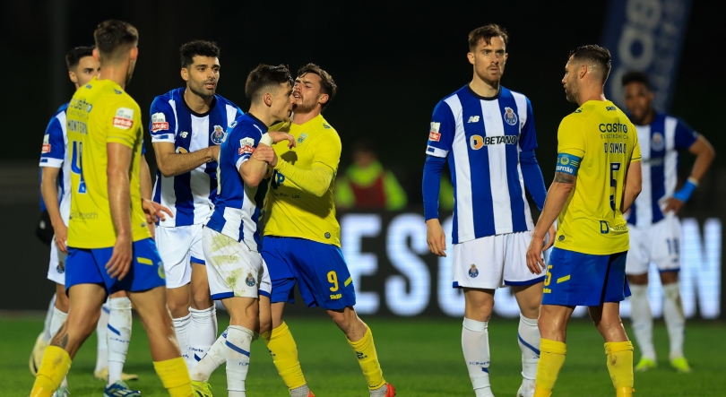 FC Porto perde em Arouca e atrasa-se ainda mais na corrida ao título