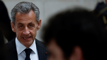 Sarkozy condenado a um ano de prisão em tribunal de recurso