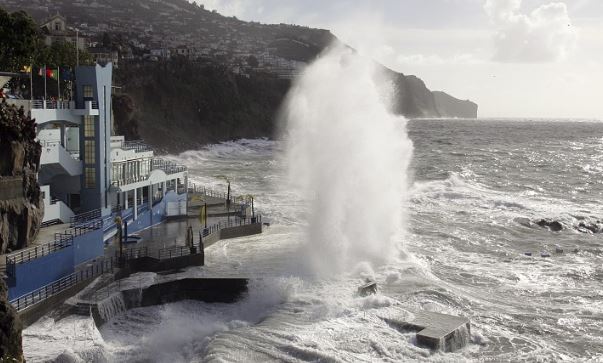 Capitania do Funchal prolonga aviso de vento forte