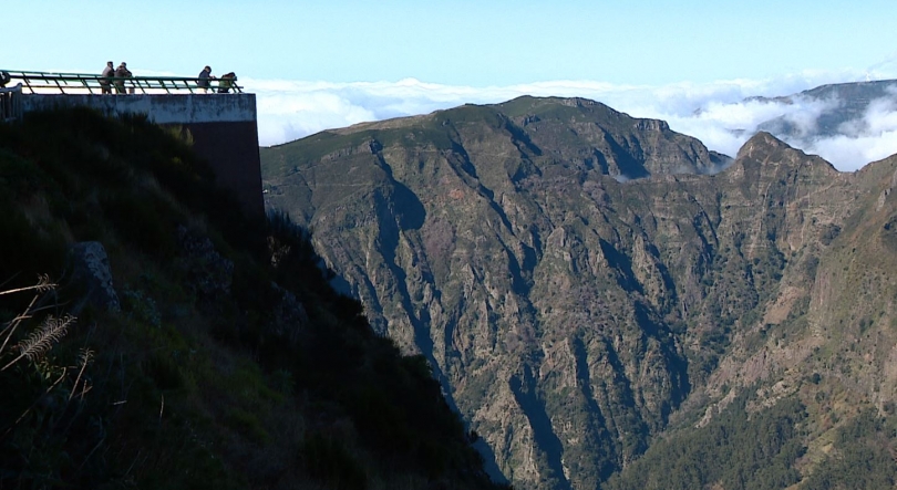Imagem de Estrada florestal entre a Eira do Serrado e o miradouro do Paredão encerrada