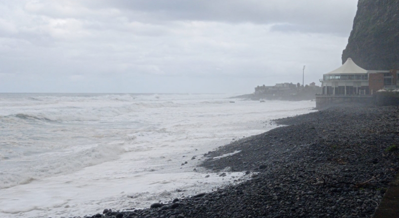 Capitania do Funchal emite avisos de mau tempo e vento forte para a Madeira