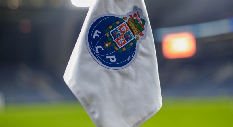 CMVM suspende negociação das ações do FC Porto