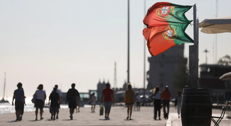 Pedido do prémio salarial para jovens que fiquem a trabalhar em Portugal deve ser feito até maio