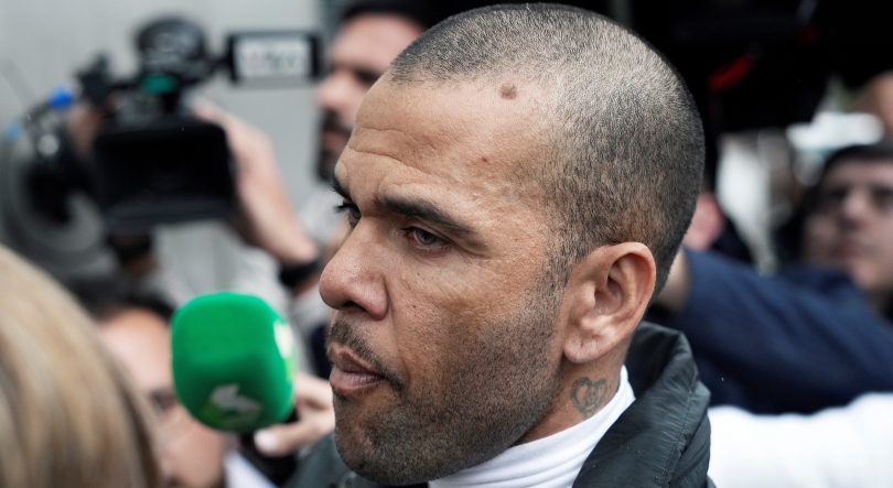 Dani Alves saiu da prisão após pagar caução de um milhão de euros