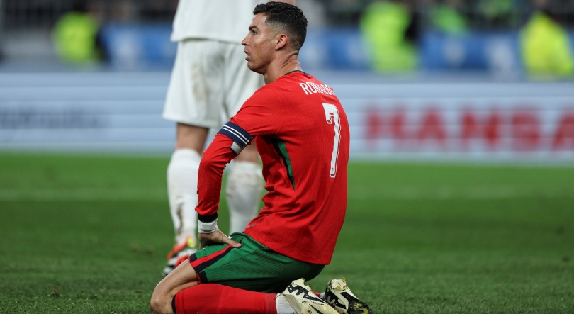 Eslovénia bate Portugal e acaba com trajeto 100% vitorioso de Roberto Martínez