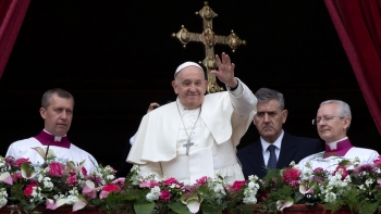 Papa apela à troca geral de prisioneiros com a Rússia