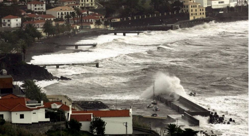 Capitania do Funchal prolonga avisos de agitação marítima e vento forte