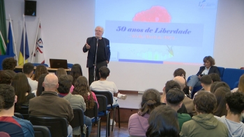 Conferência na Francisco Franco dos 50 anos do 25 de abril (vídeo)