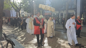 Bispo do Funchal diz que “ressurreição de Jesus tem de ajudar a mudar o mundo” (vídeo)