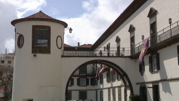 Palácio de São Lourenço está aberto ao público desde 1993 (vídeo)