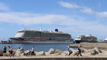 Porto do Funchal com dois navios que movimentam mais de 11 mil pessoas