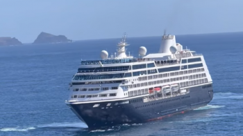 Navio de cruzeiro que esteve muito perto da costa já atracou no Funchal (vídeo)