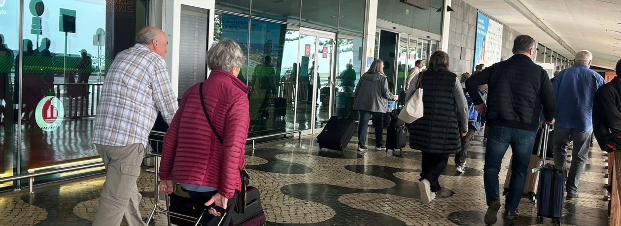 Milhares de passageiros chegaram hoje à Madeira para a Páscoa (vídeo)