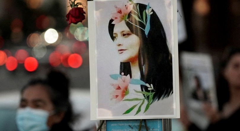 Irão condena à morte ‘rapper’ que apoiou protestos em favor de Mahsa Amini