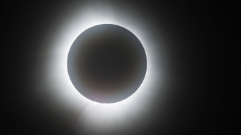 Milhões de pessoas assistiram ontem ao eclipse solar total (vídeo)