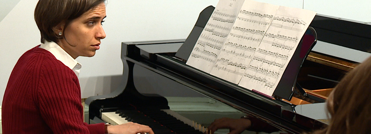 Alunos do Conservatório tiveram uma ‘masterclass’ com a pianista Marta Menezes (vídeo)