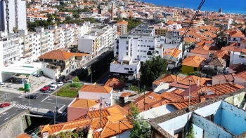 20% da população da Madeira vivia em casas sobrelotadas em 2023 (áudio)
