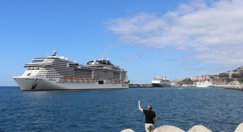 Porto do Funchal com três navios e quase 9 mil pessoas