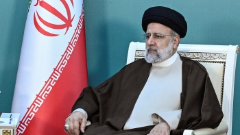 Média estatal do Irão anuncia morte do Presidente Raisi em queda de helicóptero