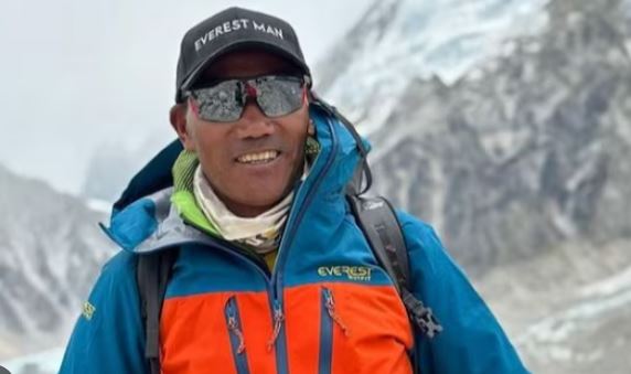 Alpinista nepalês bate recorde ao subir pela 29.ª vez ao Evereste