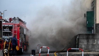 Incêndio no Hospital de Ponta Delgada obriga à retirada de doentes