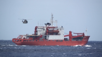 Marinha resgata indivíduo a bordo do navio russo