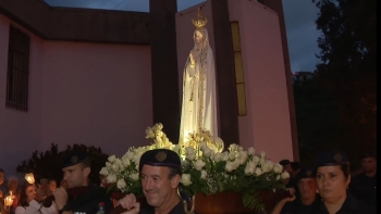Noite da devoção a Nossa Senhora de Fátima (vídeo)