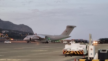 Inspetores da PJ regressam a Lisboa no avião da Força Aérea (vídeo)