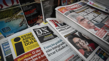 Jovens portugeses entre 25 e 34 anos são os que menos confiam nas notícias