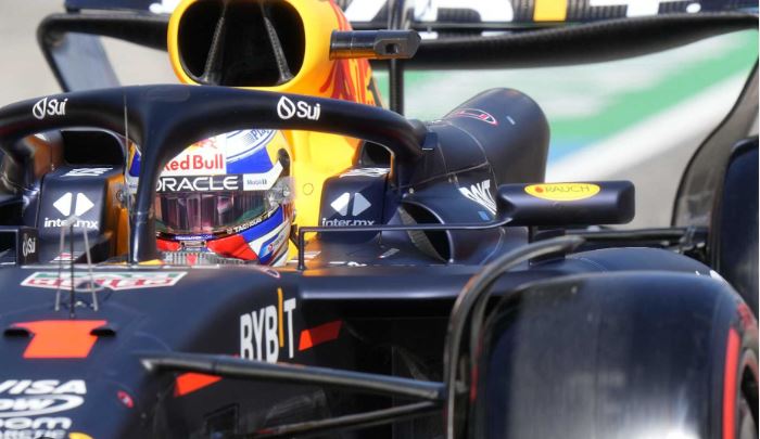 Verstappen conquista pole em Imola e homenageia Senna