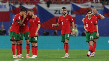 Portugal vence com golo de Francisco Conceição nos descontos