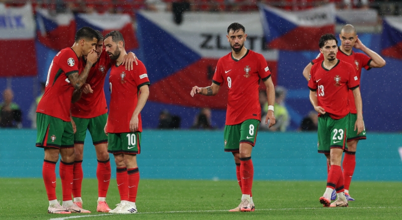 Portugal vence com golo de Francisco Conceição nos descontos