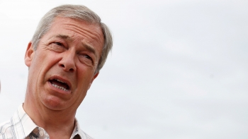 Nigel Farage criticado por ter dito que Ocidente provocou invasão da Ucrânia