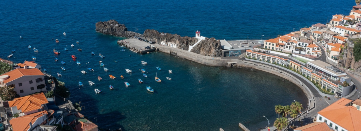 Imagem de Encontrado corpo de homem a flutuar ao largo de Câmara de Lobos