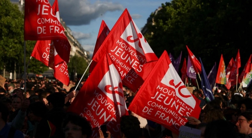 França: Nova Frente Popular anuncia retirada de candidatos para barrar extrema-direita